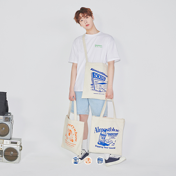 (ASTRO YOON SANHA)(GIFT-ONPACK-PHOTOCARD+FRAME-1SET OF 5RANDOM) SOUND GRAPHIC 2WAY ECO BAG